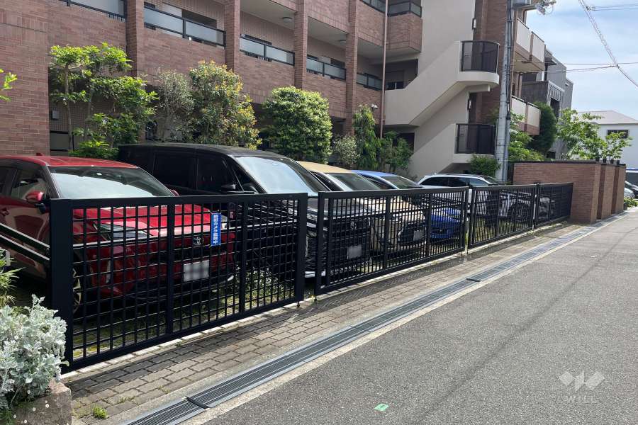 敷地内駐車場（屋外平面式）