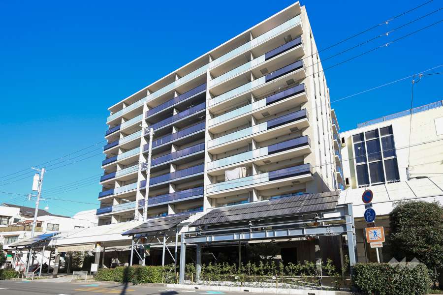 イニシア吹田の外観(南西側から)