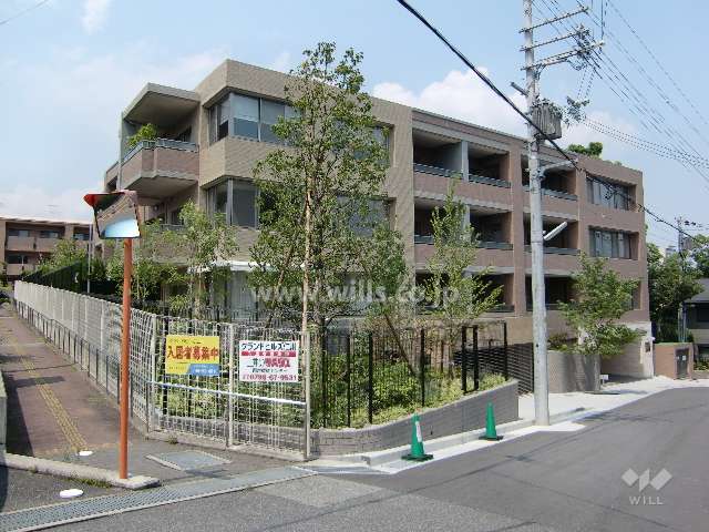 フォレスタージュ仁川高台の外観（南西側から）