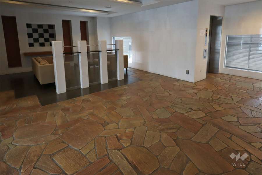 エントランスホール