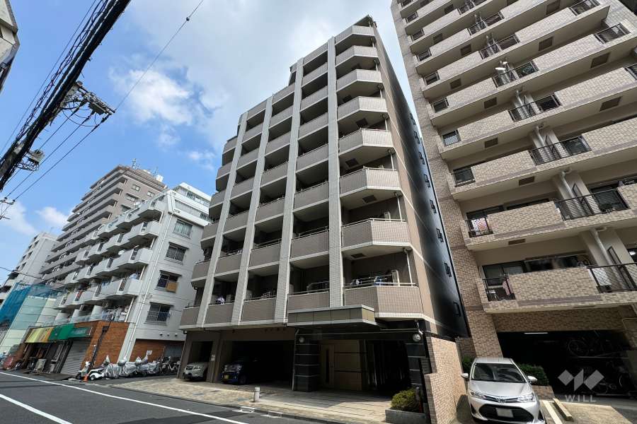 日神デュオステージ三ノ輪の外観（南側から）