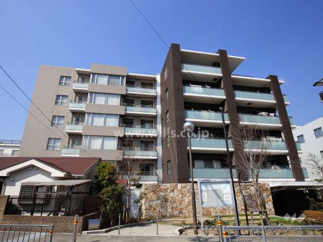 レピア池田の外観（東側から）