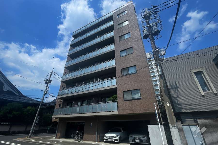 ファミール浅草アンシェールの外観（南東側から）