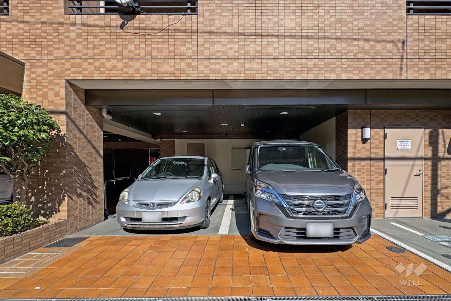 敷地内駐車場（屋外平面式）