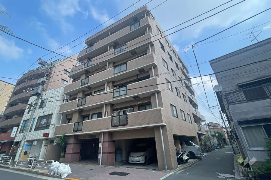 モナーク根岸の外観（南側から）