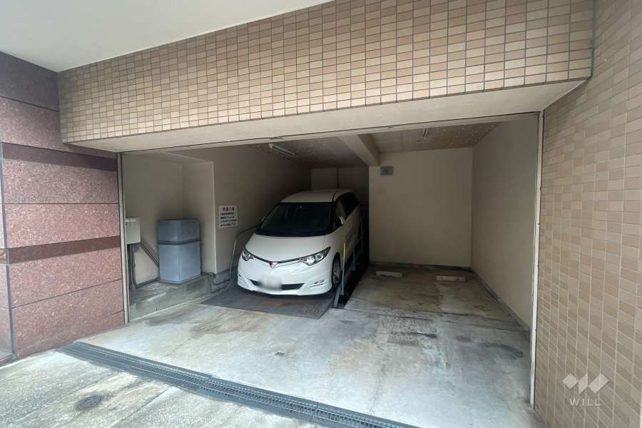 敷地内駐車場（屋内平面式）　