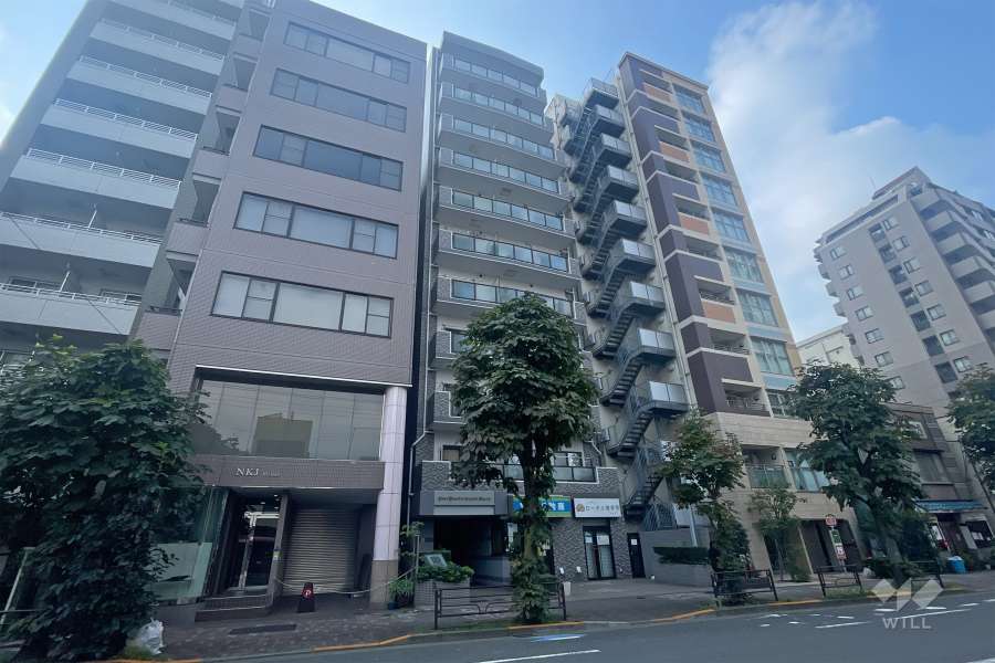ライオンズマンション根岸東の外観（北側から）