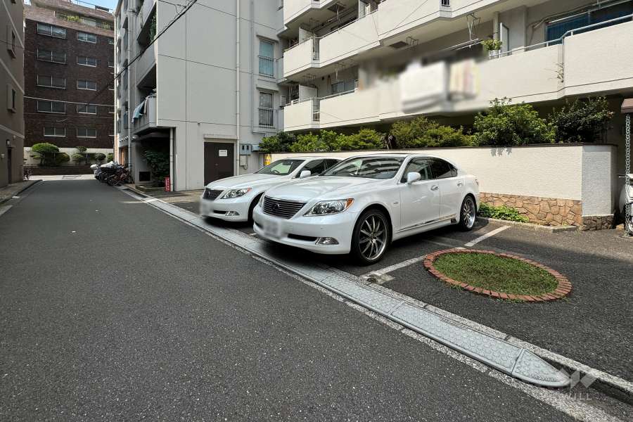 敷地内駐車場（屋外平面式）
