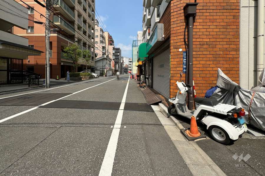 敷地南西側の前面道路
