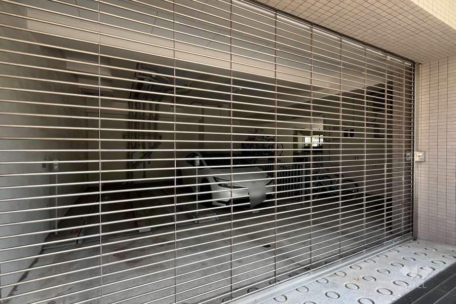 敷地内駐車場（屋内機械式）