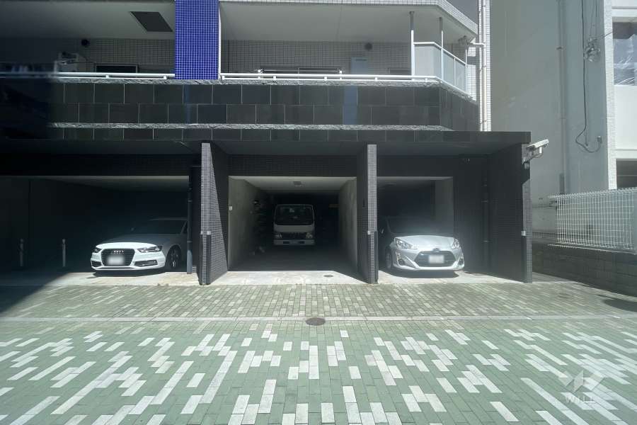 敷地内駐車場（屋内平面式）