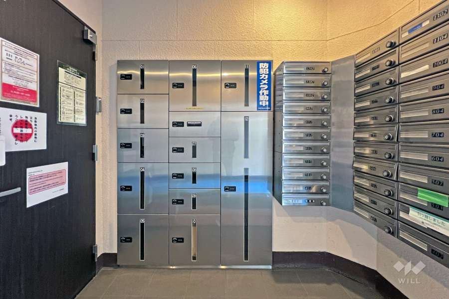 宅配ボックスと共用ポスト