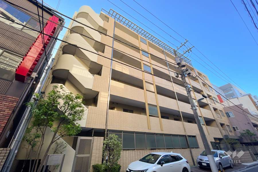 アクシルコート上野オーセンティアの外観（北西側から）