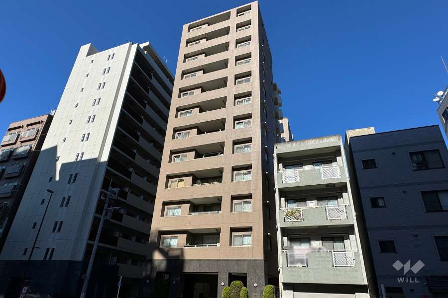 クリオ蔵前壱番館の外観（南側から）