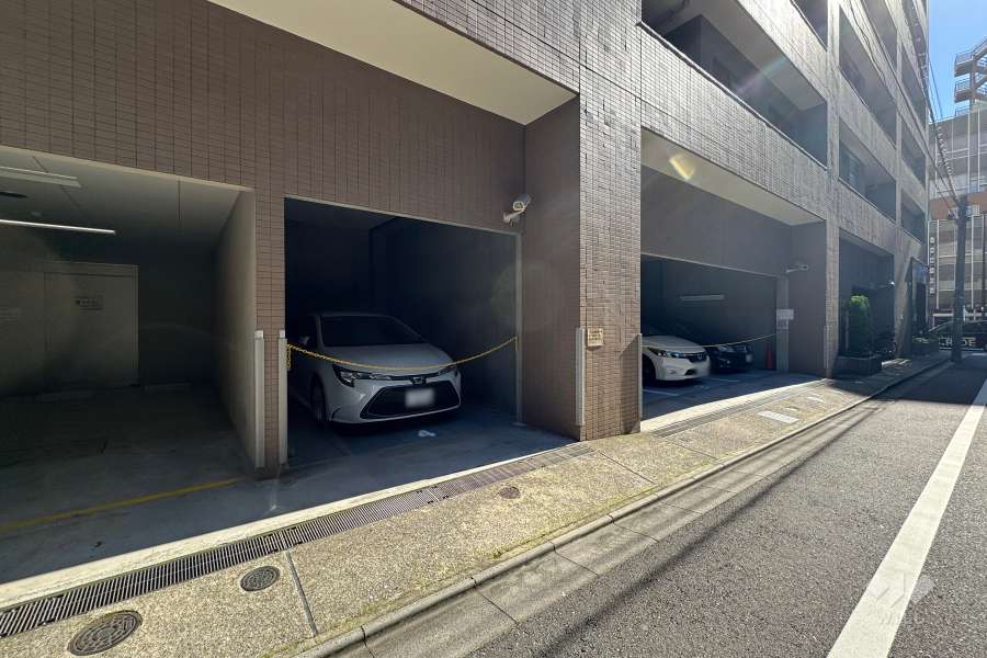 敷地内駐車場（屋内平面式）