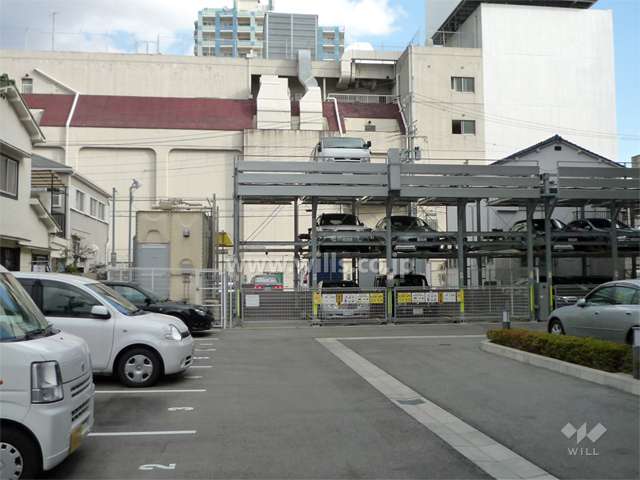 敷地内駐車場（平面式と機械式とがあります。）