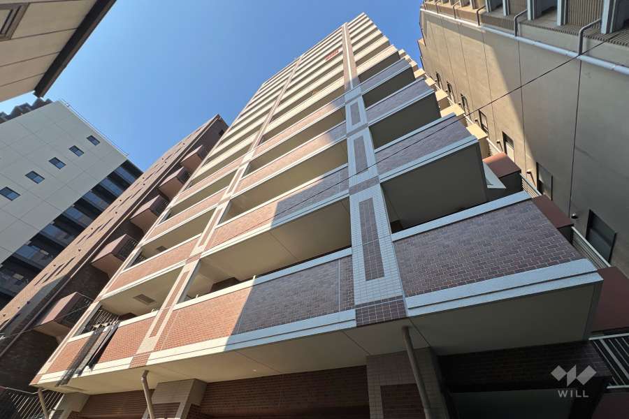 ライオンズグローベル浅草雷門の外観（南側から）