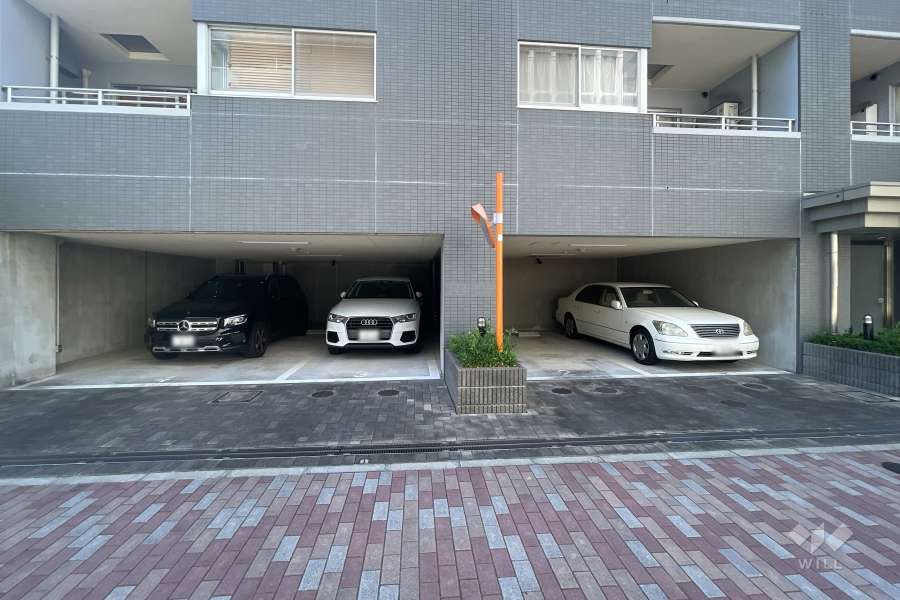 敷地内駐車場（屋外平面式）