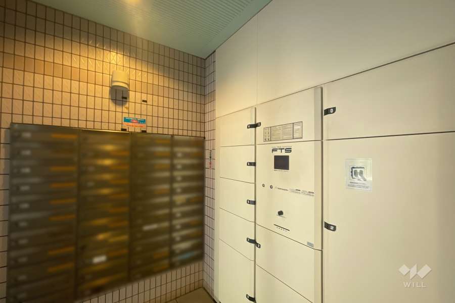 宅配ボックスと共用ポスト