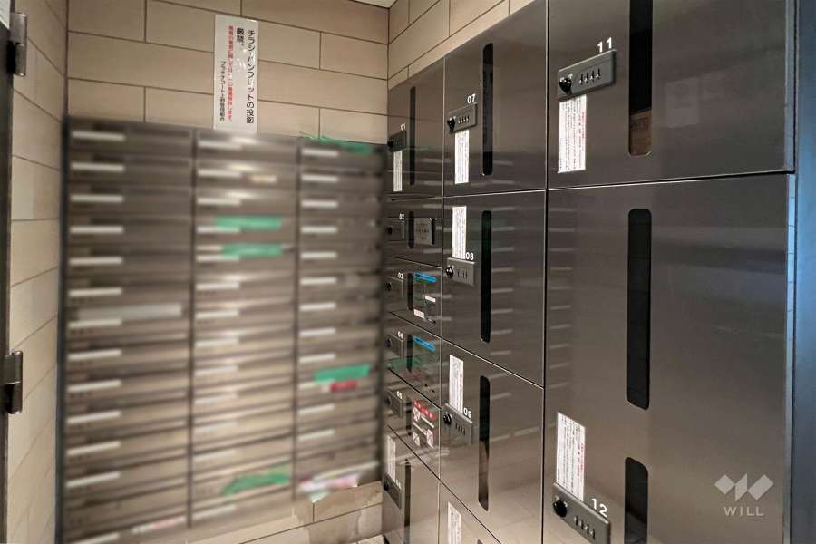 宅配ボックスと共用ポスト