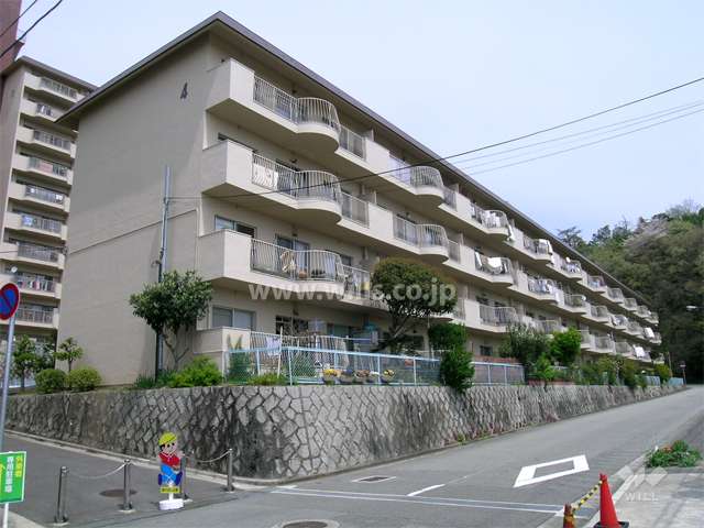 グリーンハイツ向陽4号棟の外観（南西側から）