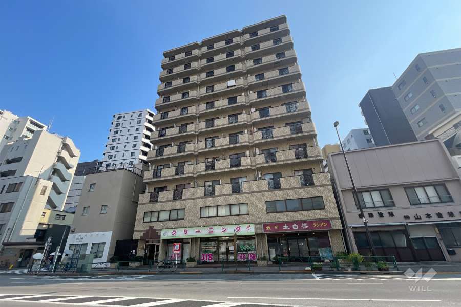 朝日蔵前プラザの外観（北西側から）