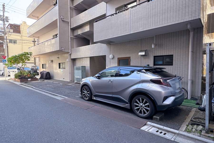 敷地内駐車場（屋外平面式）