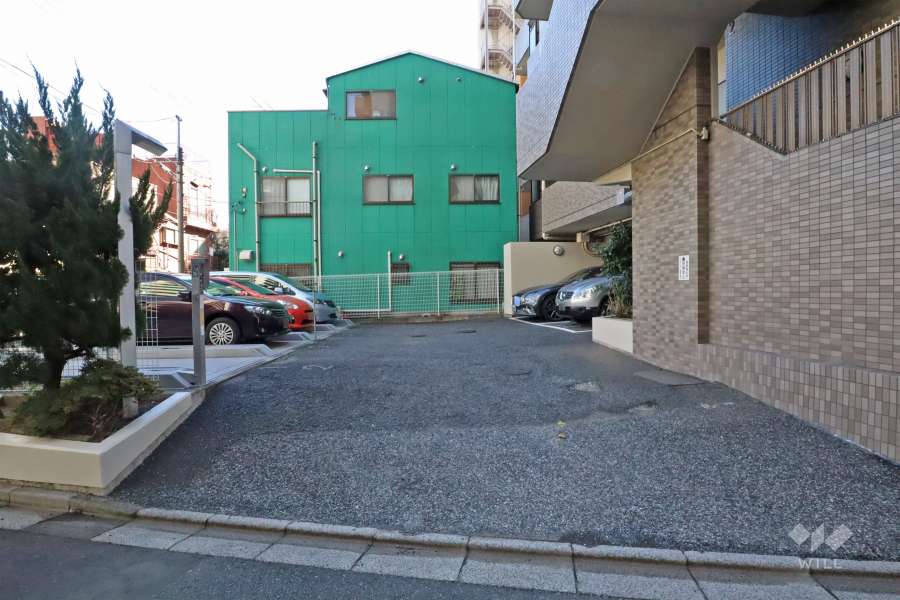 敷地内駐車場（屋外平面式）