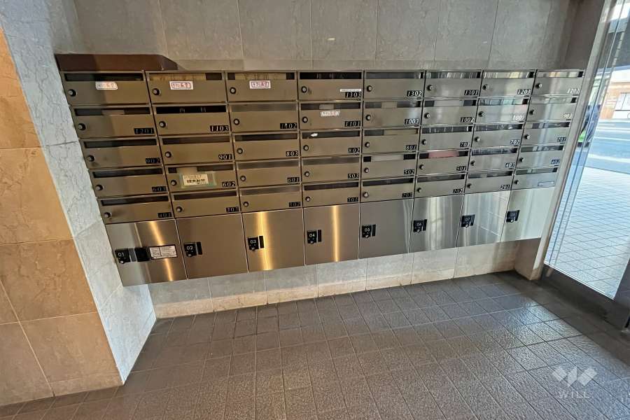 宅配ボックスと共用ポスト