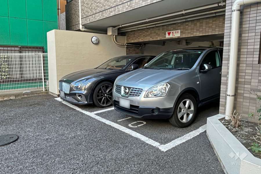 敷地内駐車場（屋外平面式）