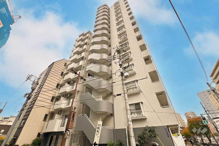 ノバ浅草の外観（北西側から）