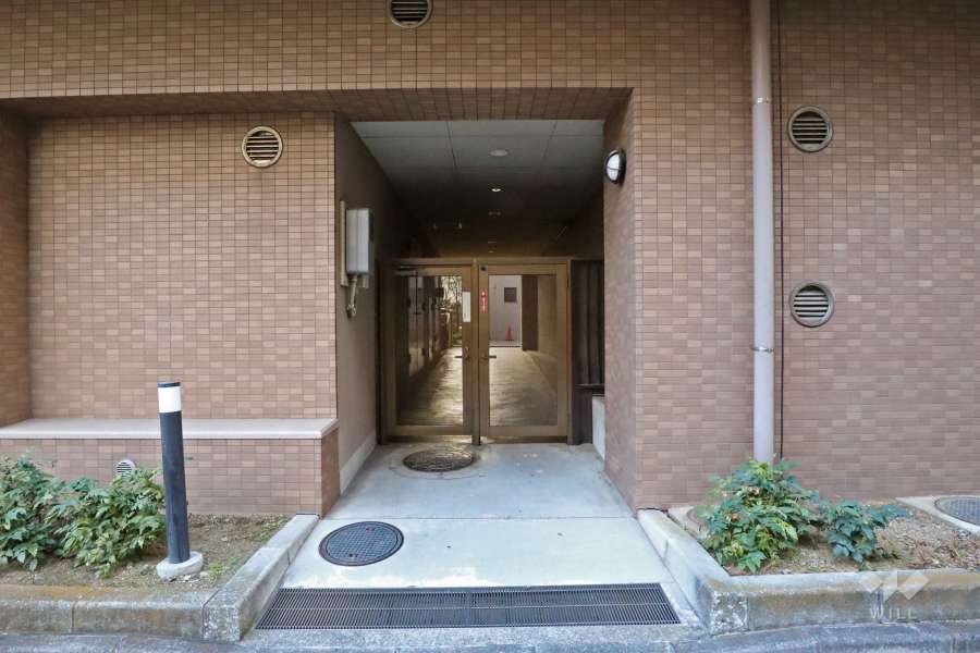 駐輪場出入り口