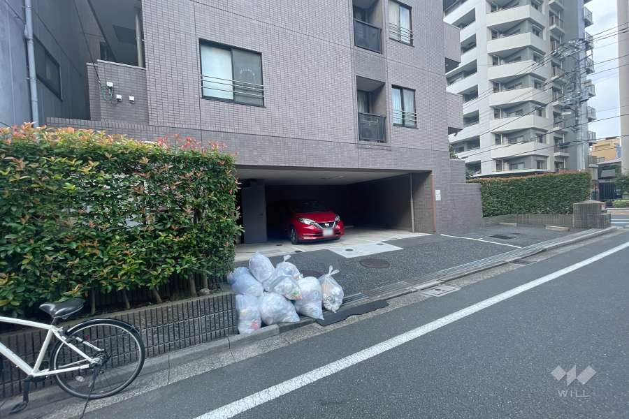 敷地内駐車場（屋内平面式）