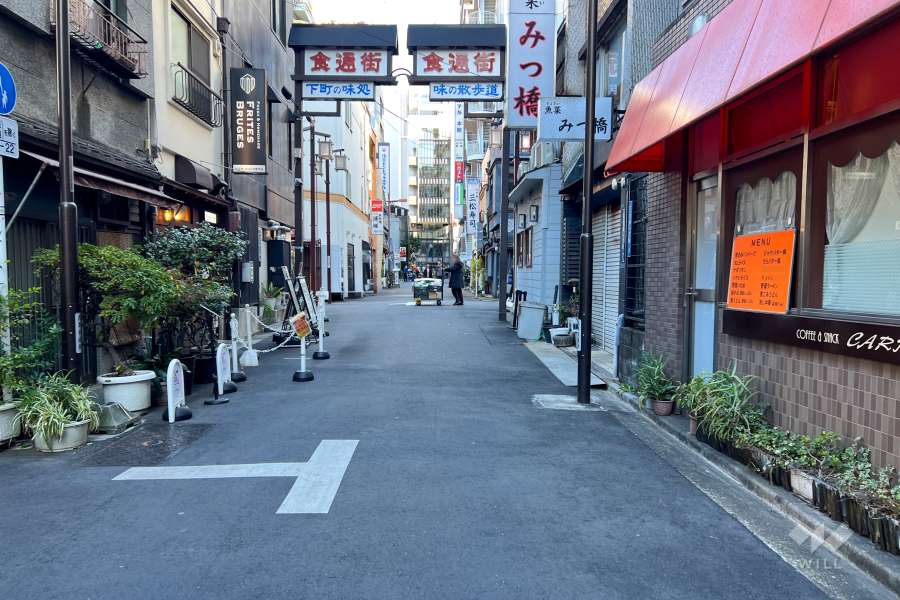 敷地北側の前面道路　