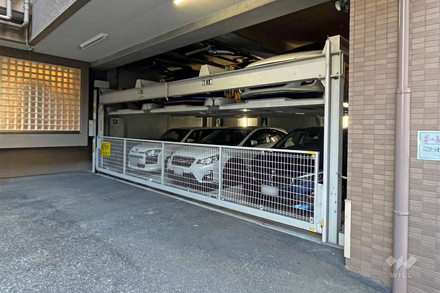 敷地内駐車場（屋内機械式）