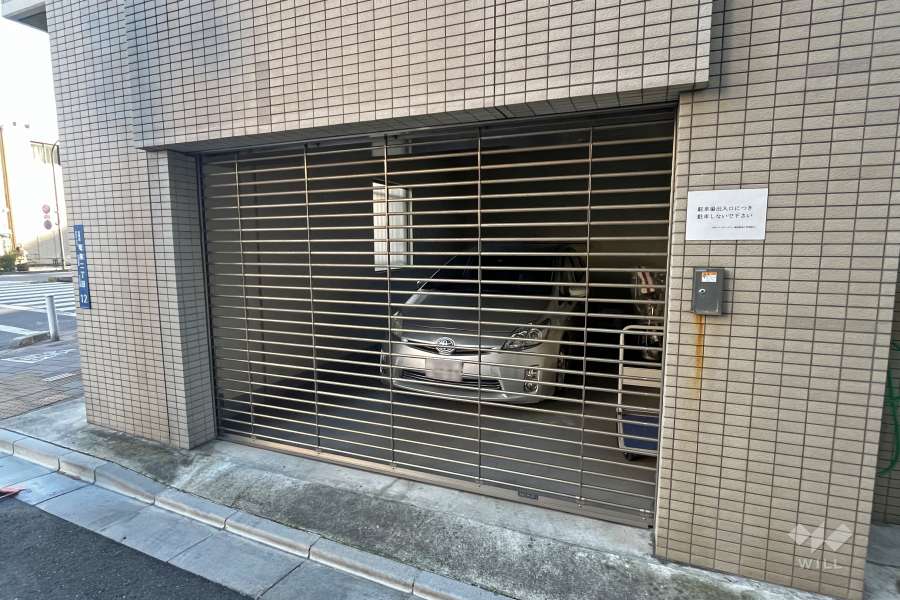 敷地内駐車場（屋内平面式）
