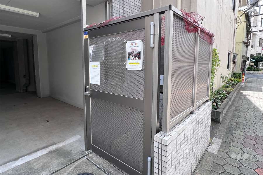 ゴミ置き場