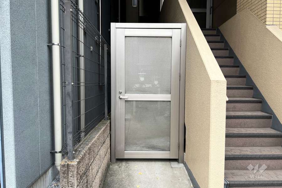 駐輪場の出入口