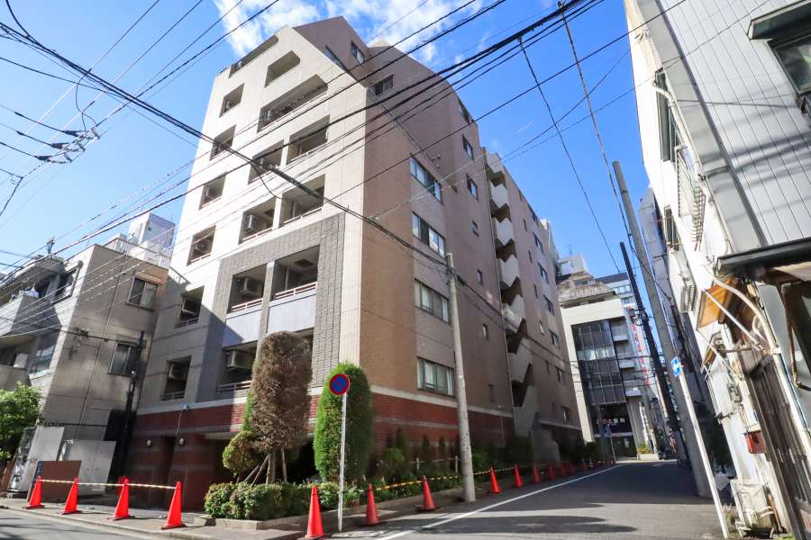 コアマンション御徒町フリージオの外観(北東側から)　