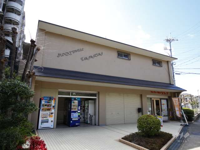 敷地東側にある店舗部分