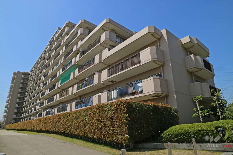 サニードゥエル宝塚D棟の外観（南東側から）