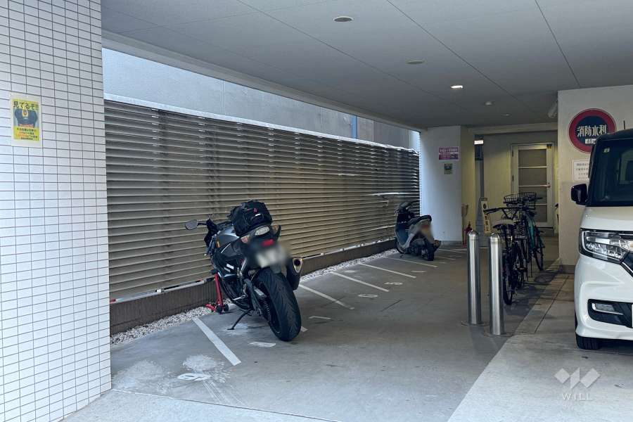 バイク置き場