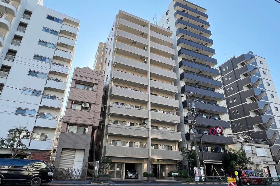 アリュージュ南千住の外観（北東側から）