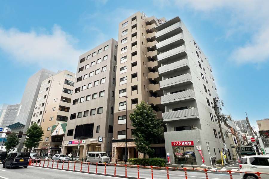 レガロ新御徒町ステーションパレスの外観（北西側から）