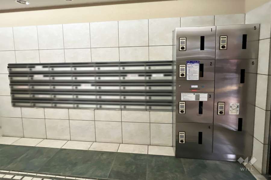 宅配ボックスと共用ポスト