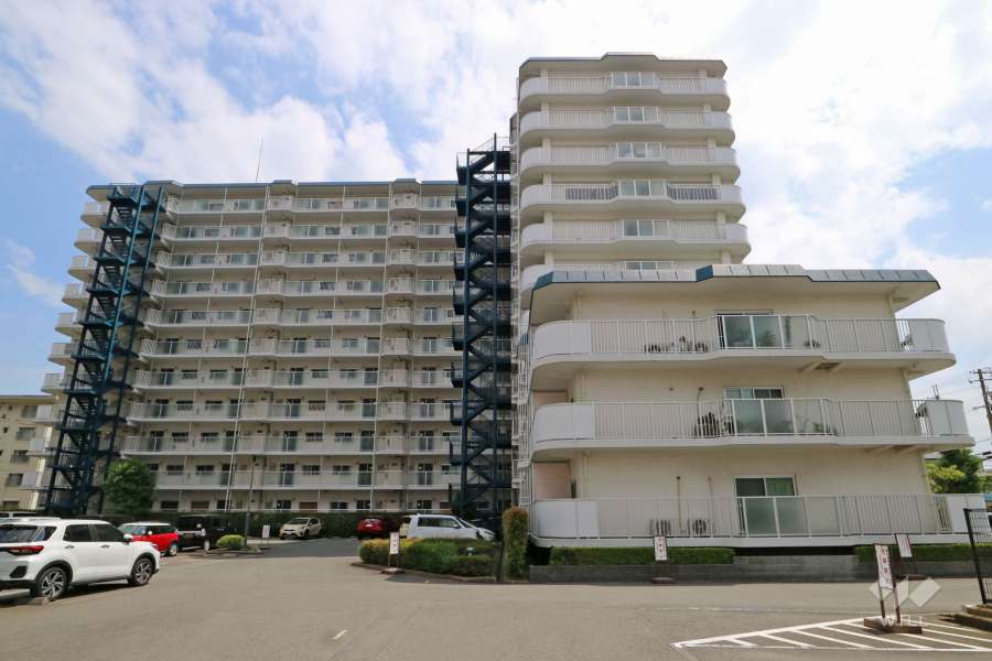 日商岩井香枦園マンション２号棟の外観（北側から）