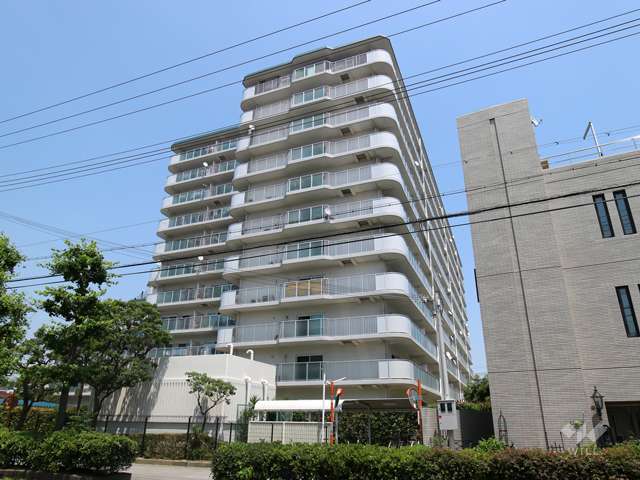 日商岩井香櫨園マンション2号棟の外観（南西側から）