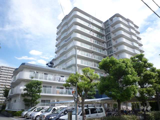 日商岩井香櫨園マンション2号棟の外観（北西側から）
