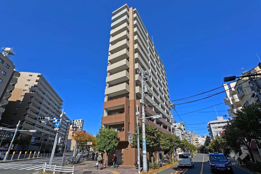 クレストフォルム浅草ブライトコートの外観（南側から）