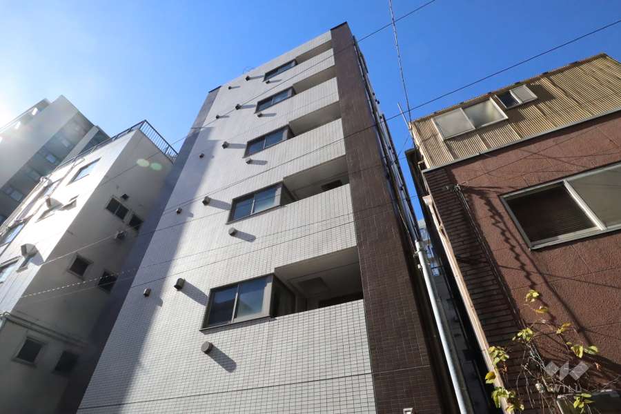 ラグジュアリーアパートメント御徒町の外観（北東側から）